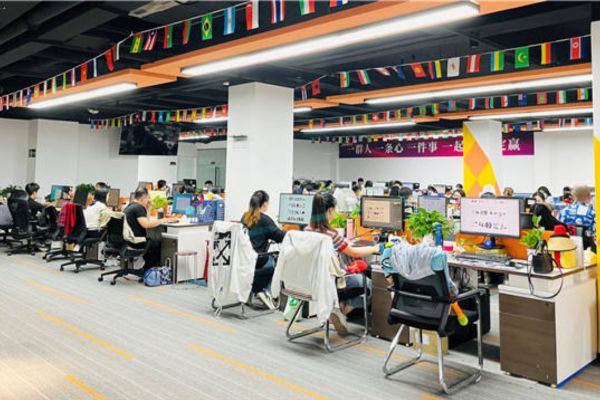 Свяжитесь с нами